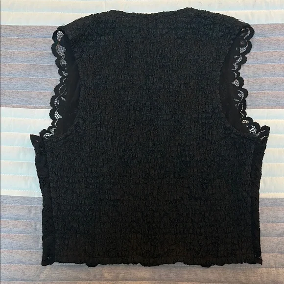 Express Black Lace Crop Top - Picture 4 of 5